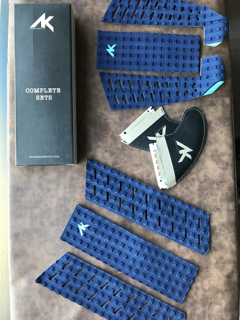 Alex Pastor Kite Club - Airush Store and Kiteschool Surf Accessories AK Standard Surf Set - Fins and Traction