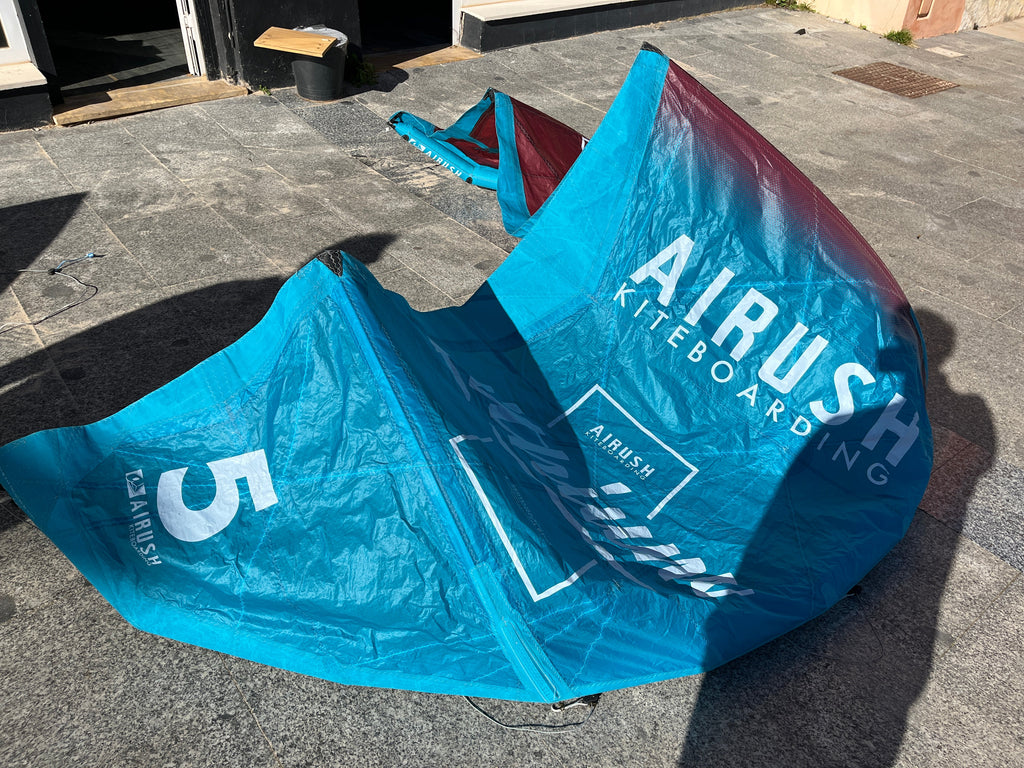 Alex Pastor Kite Club - Airush Destination Store and Kiteschool Kites Used 2020 Airush Lithium 5m